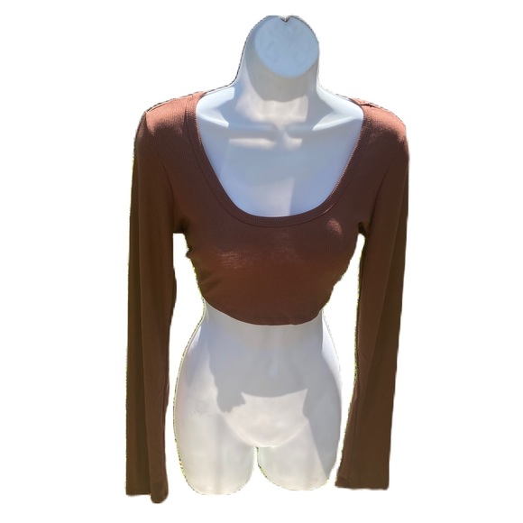 Crop Top- chocolate - Picture 2 of 4